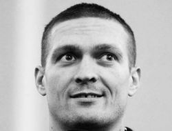 фото - Усик дебютировал в супертяжёлом весе — забил Уизерспуна