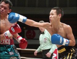 фото - Титульные бои в Японии: Коно и Хименес отбоксировали вничью, Такаяма нокаутировал Одаиру