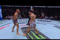 Холлоуэй зарубился с Порье, Дулатов вырубил Фугитта. Видео лучших моментов UFC 318