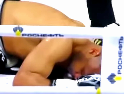 фото - Досрочное поражение Роя Джонса: видео брутального нокаута 