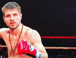 фото - Евгений Хитров по-быстрому расправился с Батистой