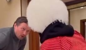 Фото и видео дня: Усик едва не «захабибил» Кроуфорда