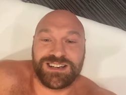 фото - «Тупая, жирная сосиска!» У Фьюри кончаются эпитеты для Уайта — видео