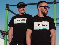 фото - Ломаченко и Усик поздравили Анатолия Николаевича, Беринчик снова без оппонента, спарринг Сиренко с Шевадзуцким — соцсети 