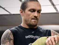 фото - Александр Усик показал, кто помогает ему готовиться к бою с Джошуа — кадр дня