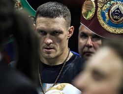 фото - Вести из соцсетей: Усик мотивирует, Рябинский агитирует, Редкач завёл телохранителей