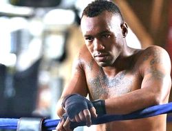 фото - Через месяц Траут сразится с Эрнандесом, а Лара – с Рохасом