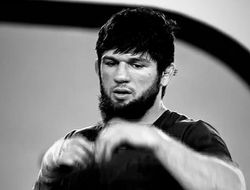 фото - Чемпион PFL из Дагестана в больнице: в него стреляли