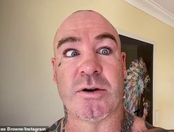 фото - Огромная сенсация из Австралии: 43-летний Браун нокаутировал Фа — видео