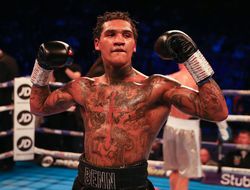 фото - Конор Бенн в стартовом раунде уничтожил Самуэля Варгаса: видео