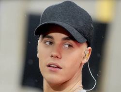 фото - Сюр. Джастин Бибер вызвал Тома Круза на бой в октагон — Оскар Да Ла Хойя «за»