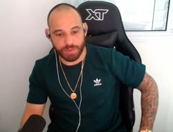 фото - Силва объяснил, почему должен опередить Евлоева в титульной гонке