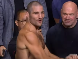 фото - Стриклэнд побил Косту на UFC 302