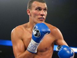 фото - Максим Власов нанёс дебютное поражение африканцу