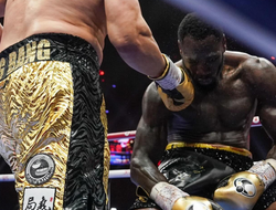 фото - Уайлдер уступил нокаутом Чжилеи. Реакция легендарного Леннокса Льюиса