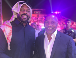 фото - Майк Тайсон: «Канело не хватает храбрости дать бой Бенавидесу»