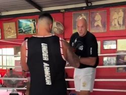 фото - Фьюри готовится к камбэку, спаррингует с Лереной: есть видео