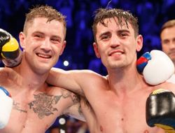 фото - Рикки Бёрнз: Сейчас вкусно покушаю на праздники, а затем вернусь рубиться в зал