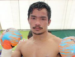 фото - Тамманун Ньомтронг остался чемпионом WBA, победив Оно