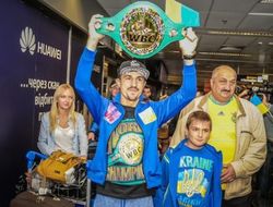 фото - Виктор Постол: Сейчас точно не буду боксировать в России 