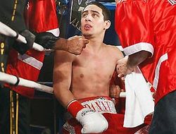 фото - Майк Арнаутис попробует «исправить» чистый рекорд Дэнни Гарсиа