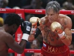 фото - Официальное заявление компании «Мир Бокса» о поединке Микки Рурка