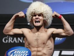 фото - UFC 205: Хабиб Нурмагомедов сломил Майкла Джонсона