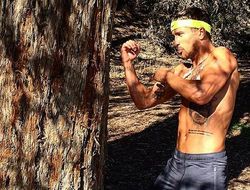 фото - Тренировка Василия Ломаченко в компании друзей, танцы и карате: видео