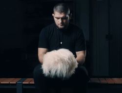 фото - Макгрегор обвинил Нурмагомедова в афере с цифровыми папахами. На этот раз он победил