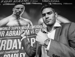 фото - Арум: Рамирес изобьёт Головкина так же, как Абрахама