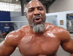 фото - Хэй боится драться со мной за титул WBA — Бриггс