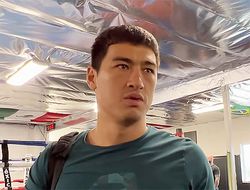 фото - «Мне нравится Усик». Дмитрий Бивол о дуэли с Канело, советах Ковалёва, бое Бетербиева и любимых бойцах