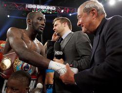 фото - Победа Хорна над Кроуфордом пойдёт на пользу всему боксу — Арум