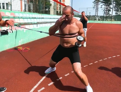 фото - Мурат Гассиев подерётся с 39-летним экс-футболистом из США