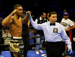 фото - Дибелла: Поставлю свой дом на победу Спенса над Пакьяо