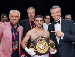 фото - Далакян досрочно остановил Таворнхама и сохранил чемпионский титул