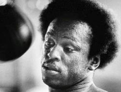 фото - В США от рака печени умер Майкл Доукс