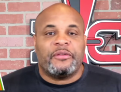 фото - «На месте Махачева». Кормье уверен, что чемпион будет драться не с Топурией