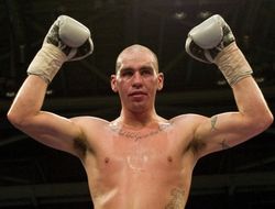 фото - «Монстр» Симмонс: Еду в Киев за победой над Усиком