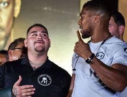 фото - Энди Руис и Джошуа впервые после боя столкнулись лицом к лицу: видео и цитаты