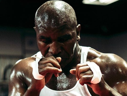 фото - Чисора готовит корпус к Усику, Холифилду 58, Редкач пересчитывает выигрыш — соцсети 