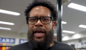 У Нормана проблемы? Хэйни спарринговал со средневесами — отец претендента