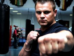 фото - Бойцов выведен из комы