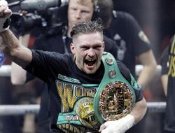 фото - WBC отправил Усика «в отпуск», новый чемпион определится в Риге 