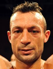 Девис Боскьеро