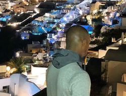 фото - Ломаченко с канатами на пляже, слабое место Тайсона, Мэйуэзер уже в Греции — соцсети