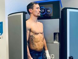 фото - Шилдс показала бицуху, Усик с поясом The Ring, криопроцедуры Кроллы — соцсети