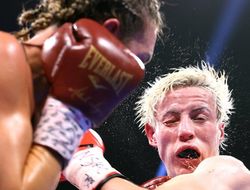 фото - Майер отобрала титул у Амадуш в ярчайшем махаче. Судьи позорно чудили: видео