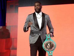 фото - Промоутер Энтони Джошуа: Уайлдер запутался, творит чёрт-те что!