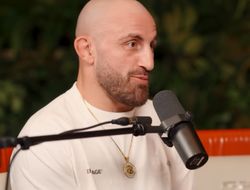 фото - Волкановски взял пояс в бою с Лопесом и тут же разочаровал всю родню